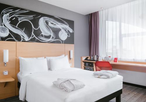 Отель Ibis Moscow Oktyabrskoye Pole
